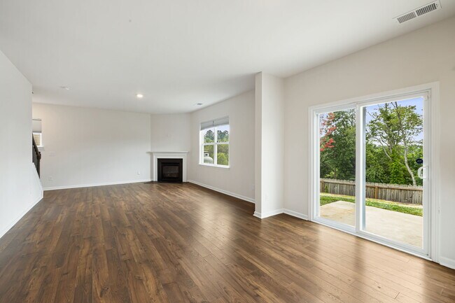 Building Photo - 206 Marathon Ln