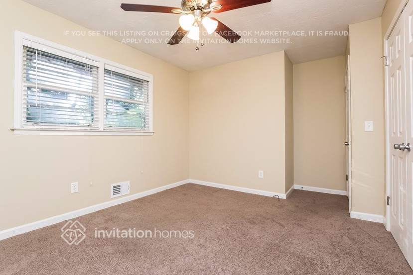 Building Photo - 1398 Yates Ave