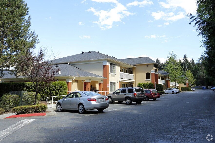 Furnished Studio Bellevue 3700 132nd Ave SE Bellevue WA 98006