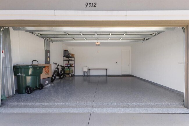 Building Photo - 9312 Tequila Sunrise Dr