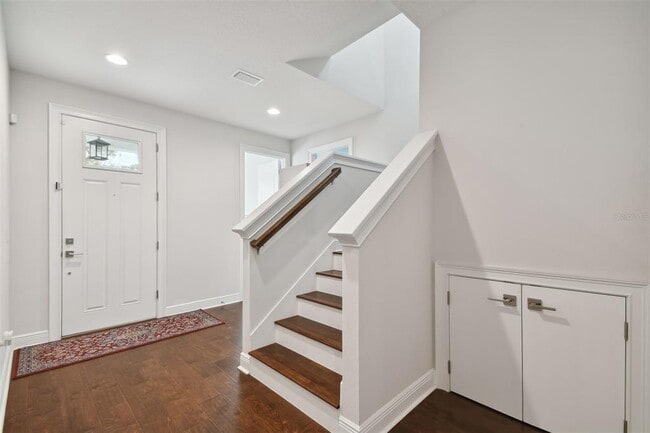 Building Photo - 5700 Interbay Blvd