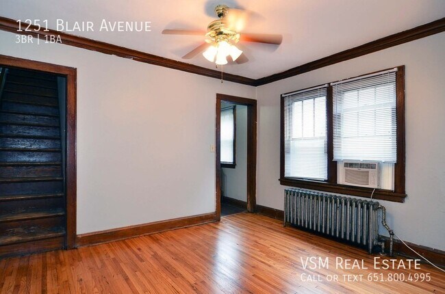 Building Photo - Beautiful 3 BD / 1 BA St. Paul Duplex.