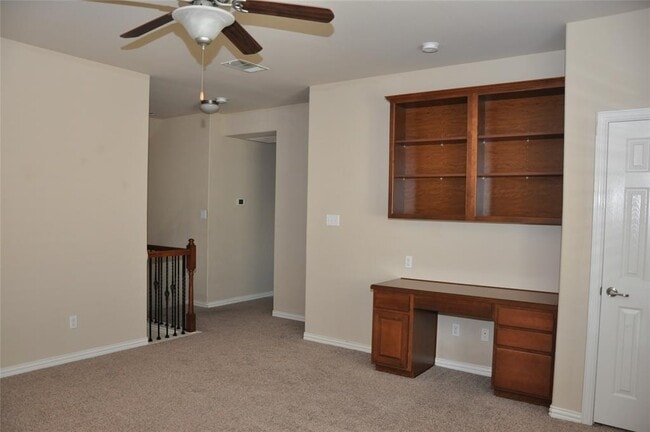 Building Photo - 510 Walsh Hill Trail