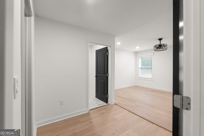 Building Photo - 1180 Fleming St