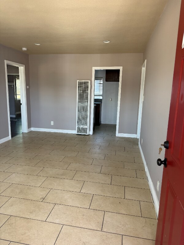 Building Photo - 524 E Rhea St