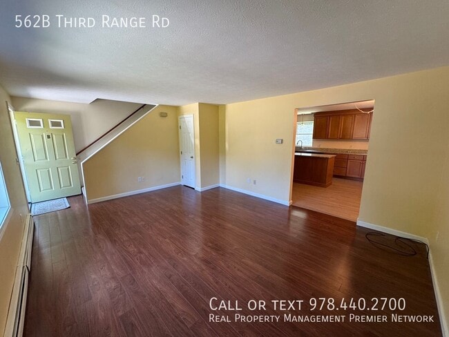 Building Photo - 562 Third Range Rd
