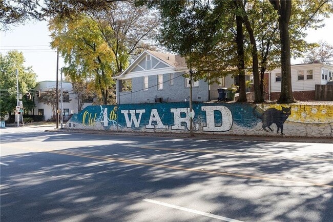 Building Photo - 620 Glen Iris Dr NE