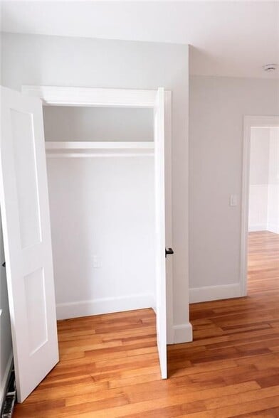 Building Photo - 308 State St