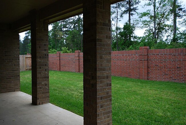 Building Photo - 5623 S Denham Ridge Ln