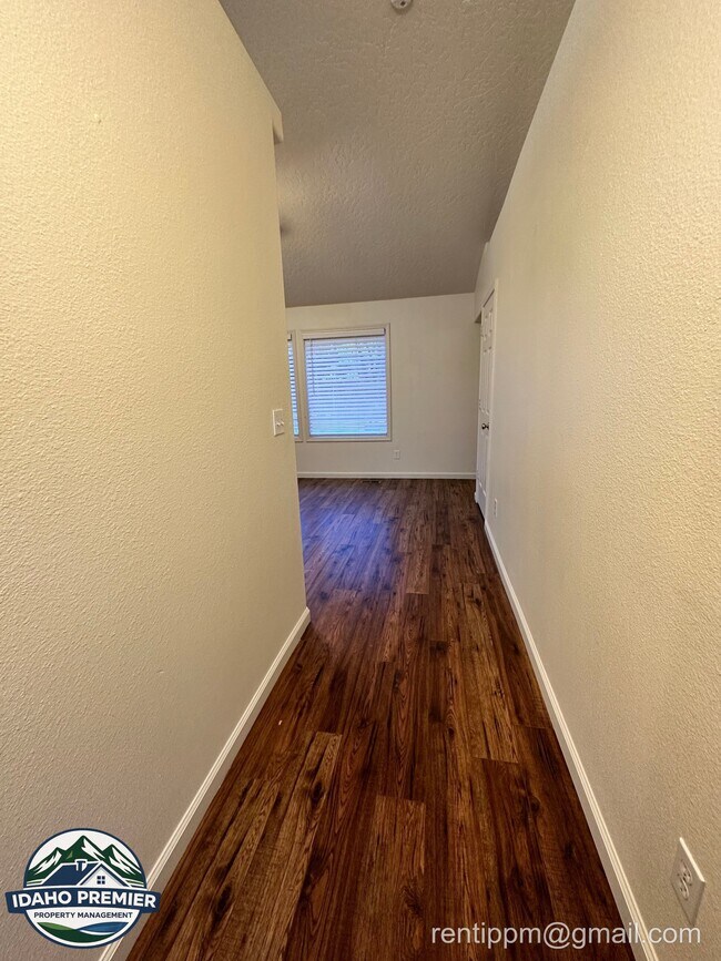 Building Photo - 10977 W Altair St