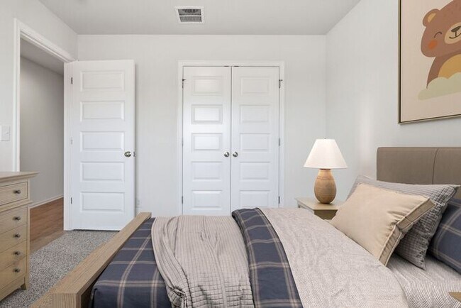 Building Photo - Spacious 4 Bed Home in Owasso – Open Living + Modern Kitchen