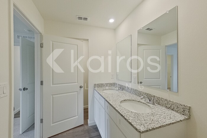 Building Photo - 8475 W 98th Ave