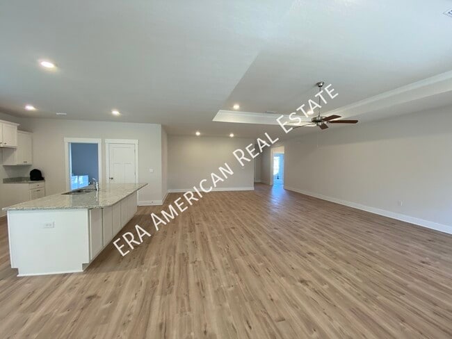 Building Photo - 3398 Southwind Dr