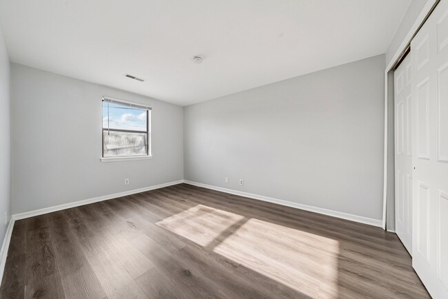 Floorplan - Manhattan Square