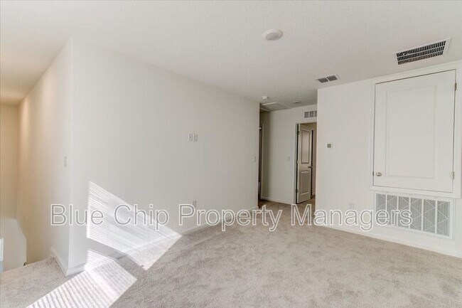 Building Photo - 1212 Belle Isle Ln