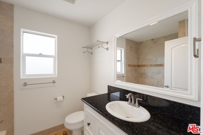 Building Photo - 4128 W 122nd St