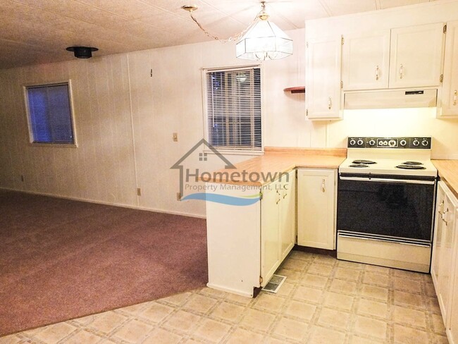 Building Photo - Very Nice 2 Bed 1 Bath Single Wide Mobile ...