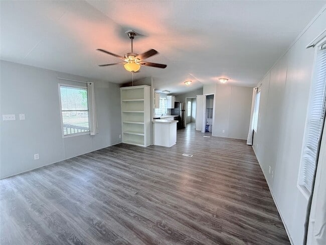 Building Photo - 12738 Pecan Tree Ct