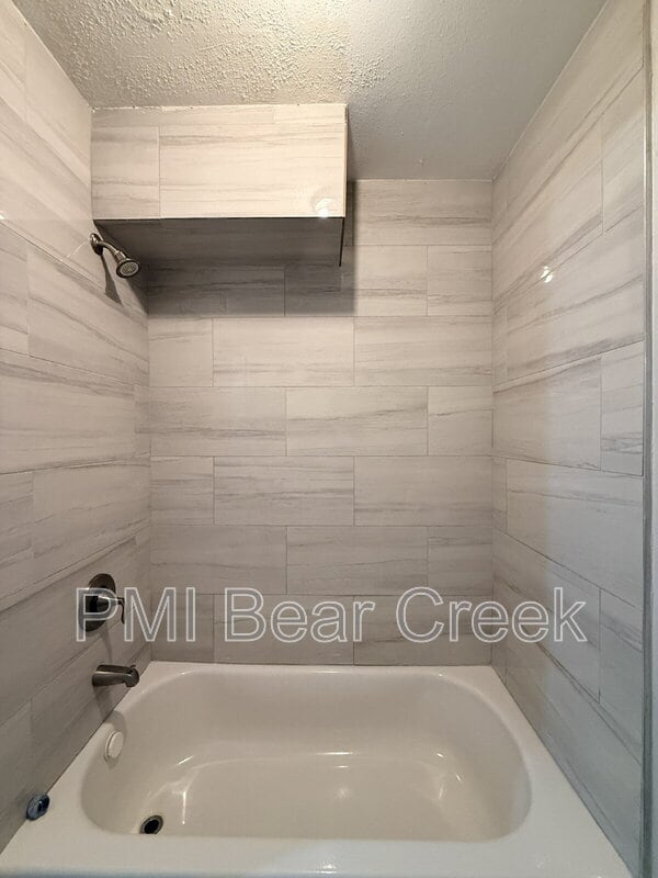 Building Photo - 1824 Thonig Rd