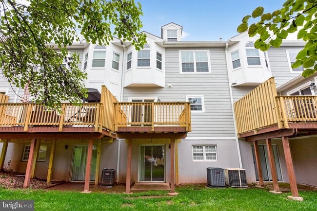 Building Photo - 102 Ashley Way