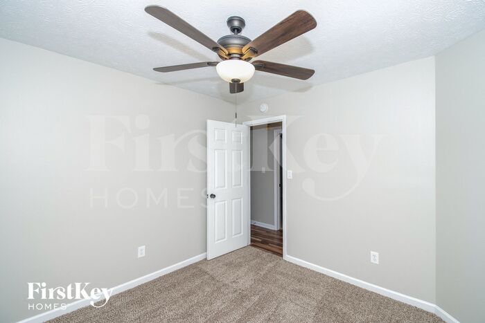 Building Photo - 608 Nottingham Dr