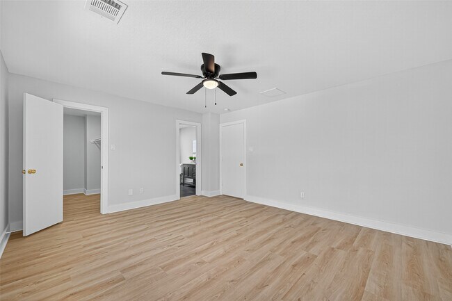 Building Photo - 19515 Fletcher Way Dr