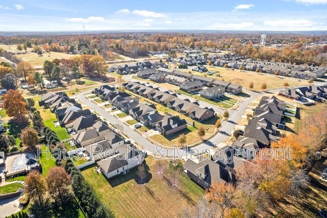 Building Photo - 172 Dundee Dr