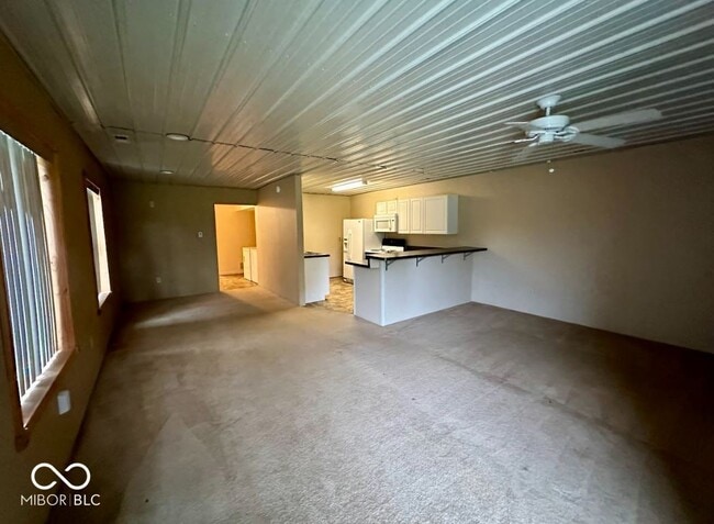 Building Photo - 2908 County Rd 1000 S