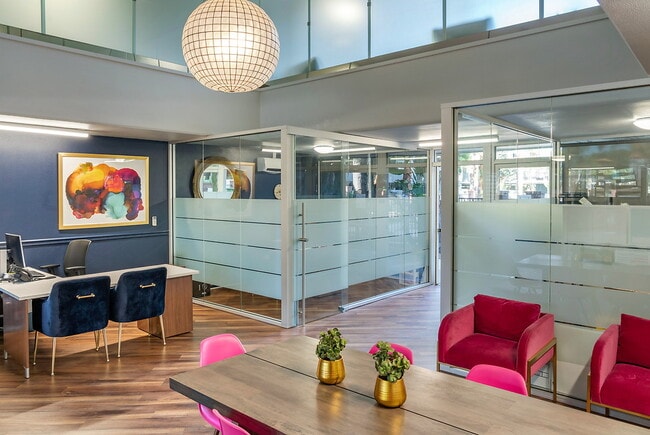 Building Photo - Regency at Mountain View