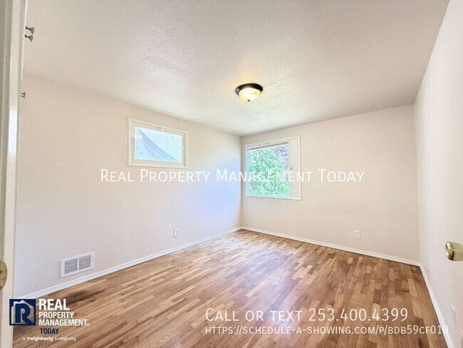 Building Photo - 5419 S Birmingham St