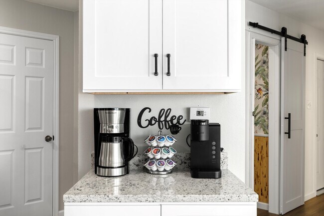 Building Photo - 11719 Spring Song Dr