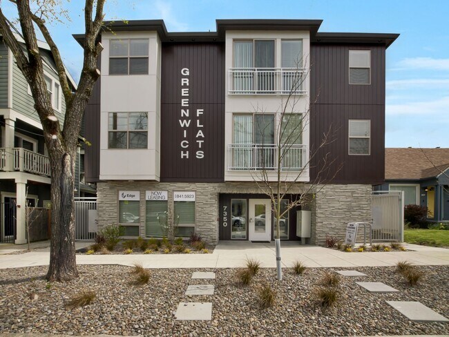 Interior Photo - Greenwich Flats