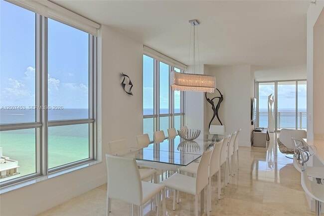 Building Photo - 3535 S Ocean Dr