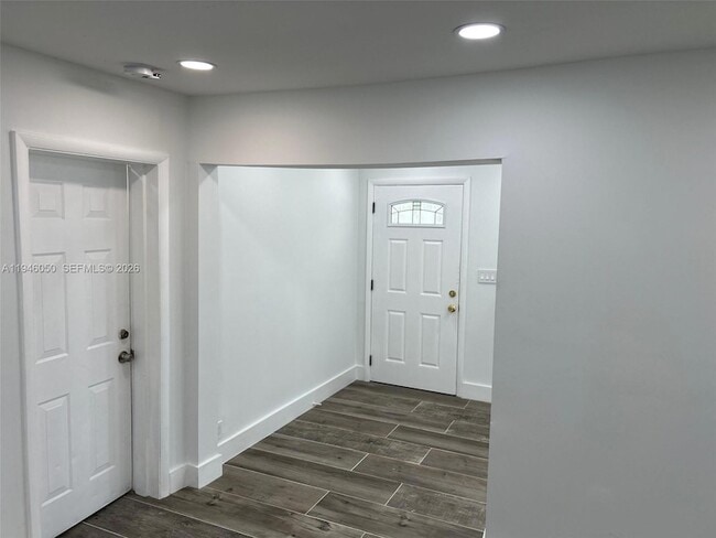 Building Photo - 261 NW 49th St