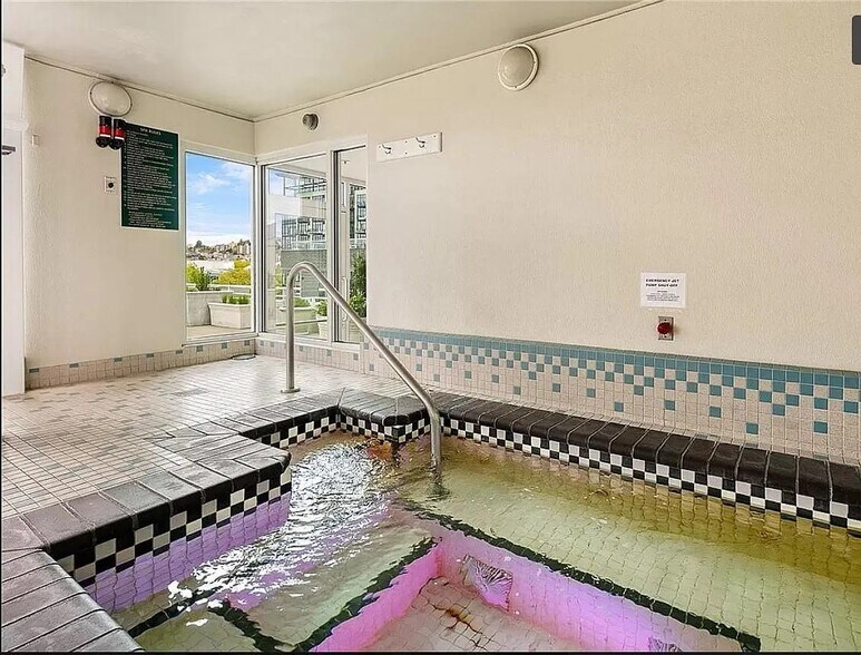 Spa - 2600 2nd Ave