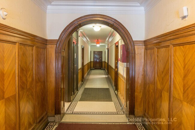 Building Photo - 1195 Boylston St