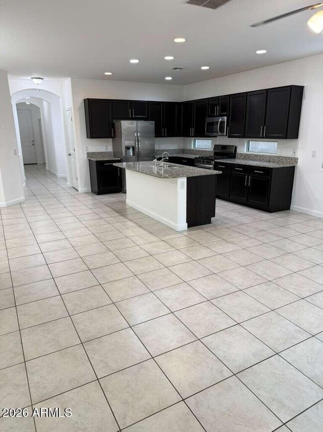 Building Photo - 41326 W Jenna Ln