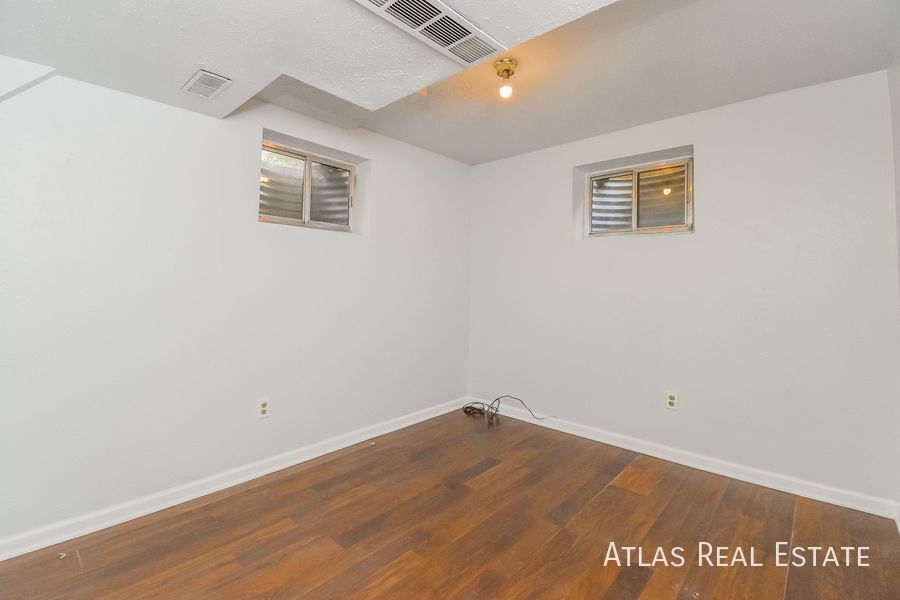 Building Photo - 8560 Ilex Dr