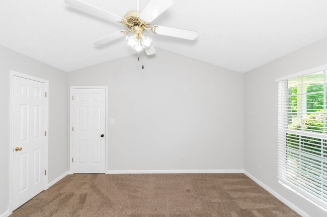 Building Photo - Charming Ranch-Style Home with Spacious Ya...