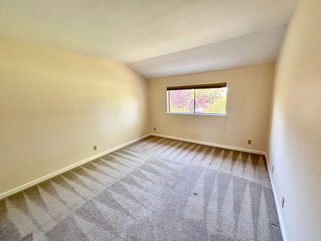 Building Photo - Cupertino- Beautifully updated townhome wi...