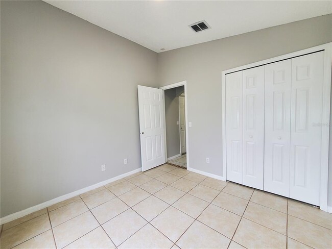 Building Photo - 10237 Vista Cove Ln