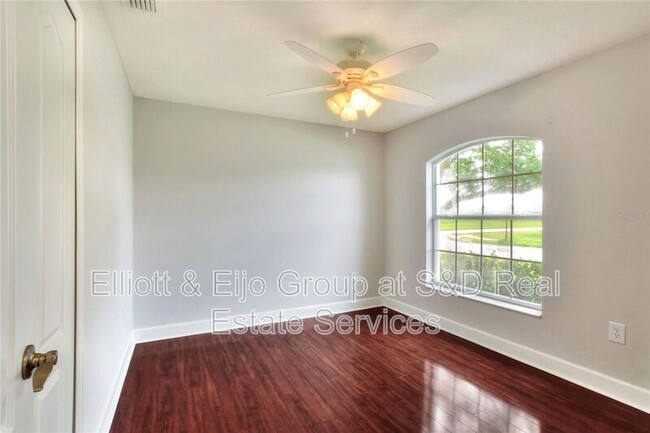 Building Photo - 6562 Evergreen Park Dr