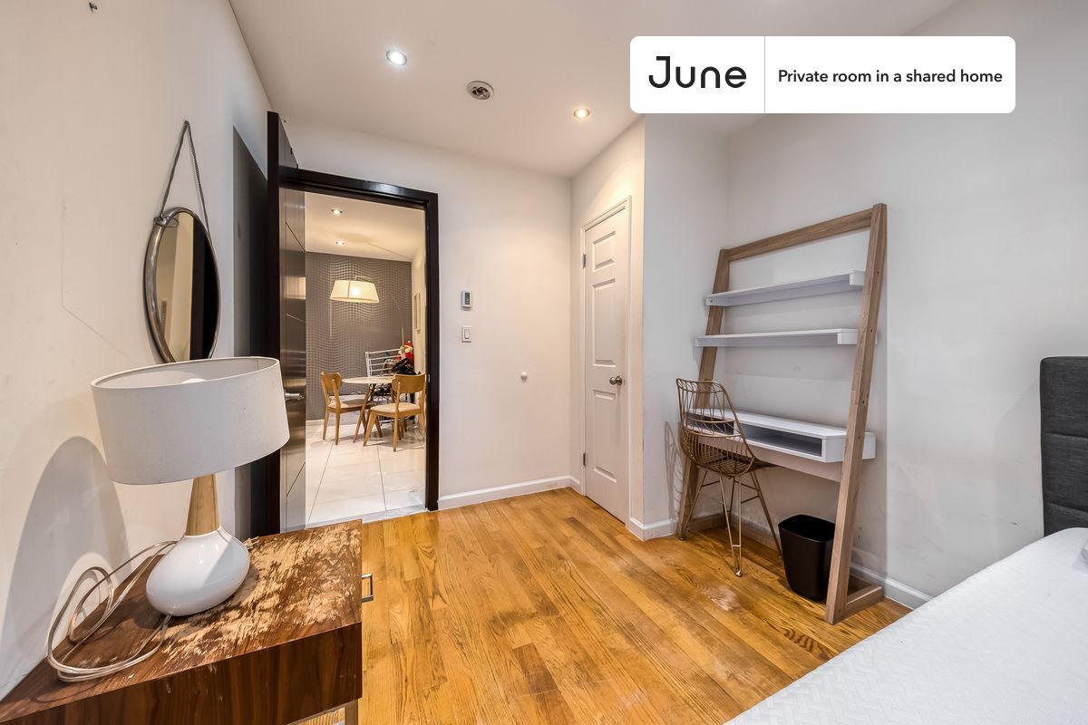 Building Photo - Room in Shared 4 bed/2 bath home