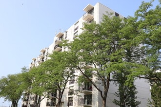 Building Photo - 9009 Golf Rd