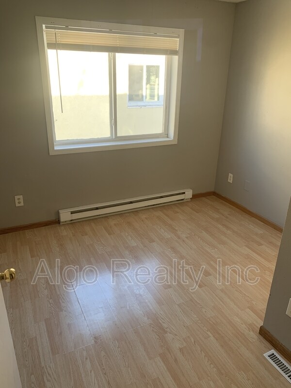 Building Photo - 2609 N Colfax Ave