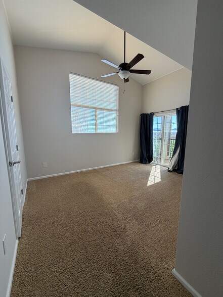 Building Photo - 1495 Blue Sky Way