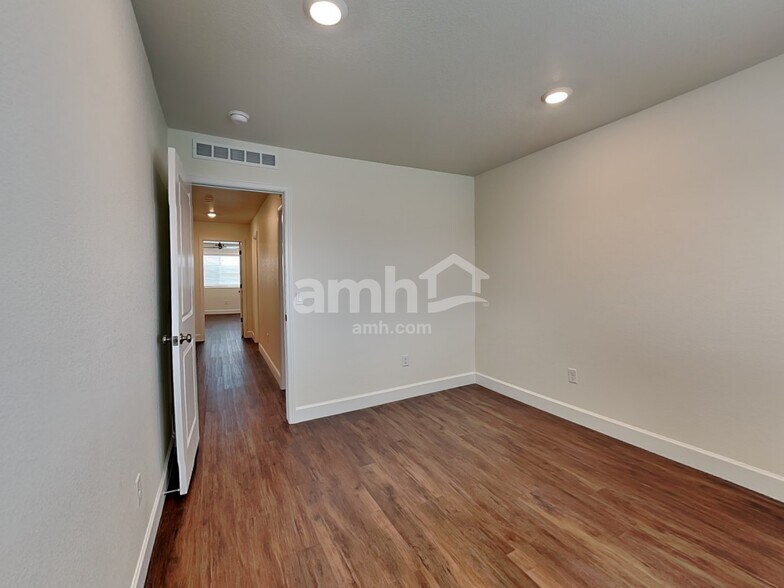 Building Photo - 8264 Joyce Cir