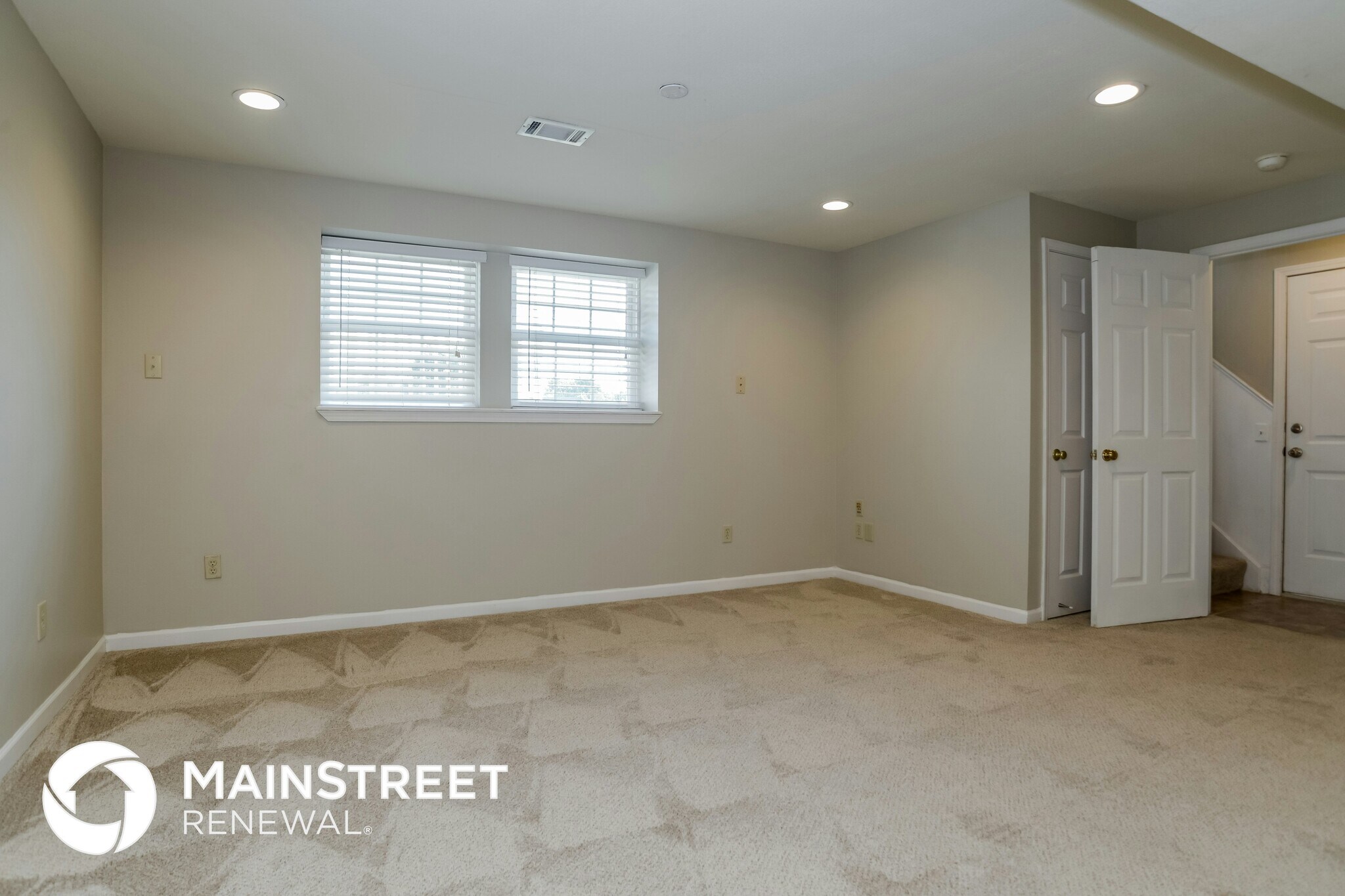 Building Photo - 8556 N Gower Ave