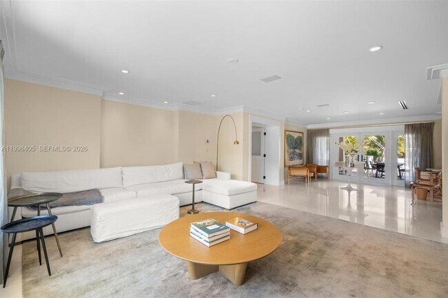 Building Photo - 6831 Sunrise Ct