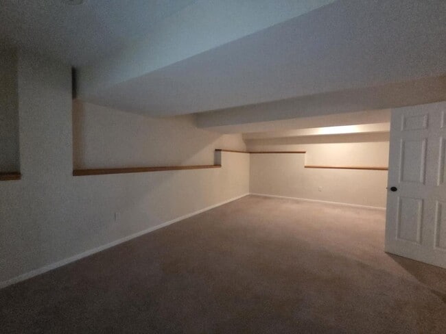 Building Photo - 601 Tall Grass Dr